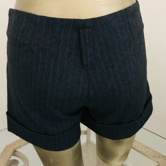 PAPAYA Chic Vintage Y2K Charcoal Gray PINSTRIPED Dress SHORTS Size Small - Picture 2 of 11